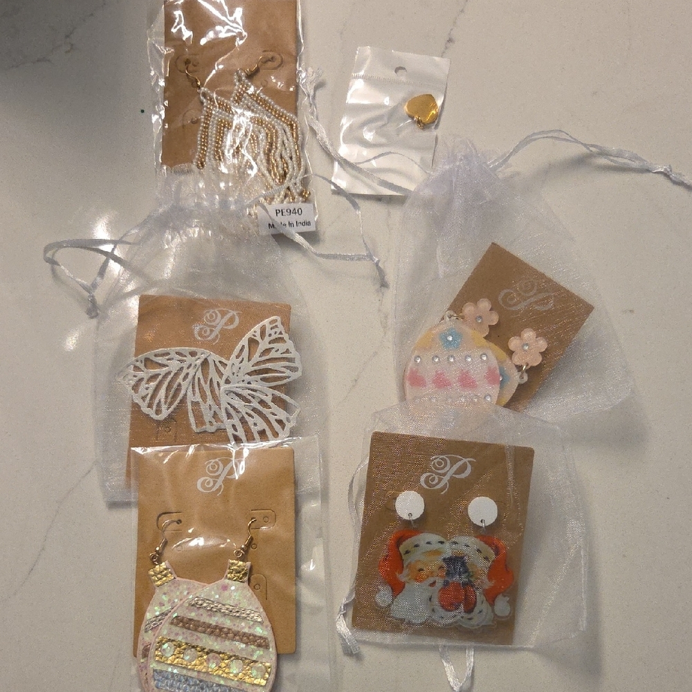 Assorted‎ Decorative Earrings and Pins - Pastel Pink, White, Gold Accents